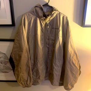 Columbia - extra large - tan & black - windbreaker